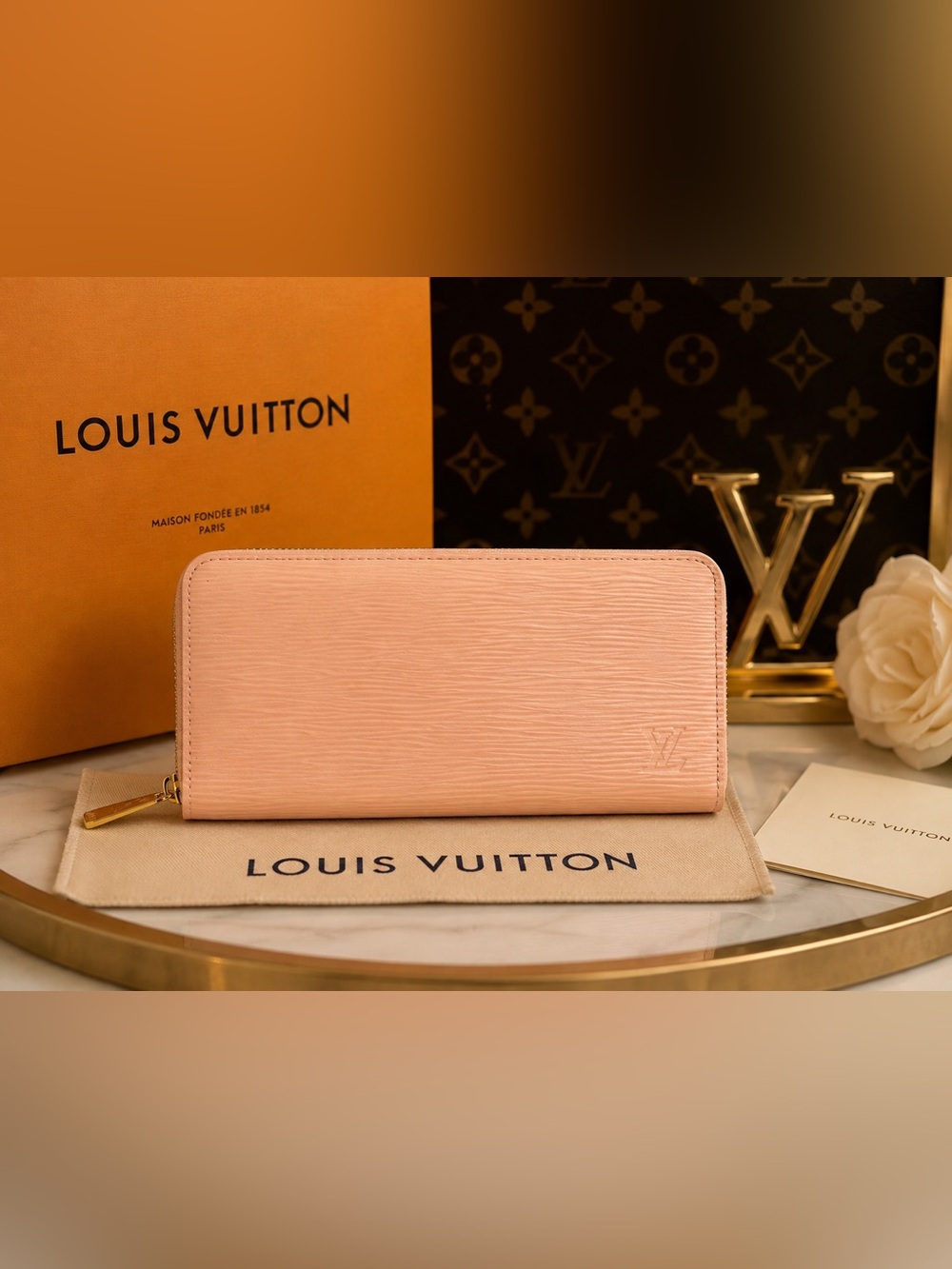 Luxury Fashion Pink Epi Leather Zip-Around Wallet